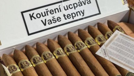 维加斯罗宾纳雪茄 Vegas Robaina Cuban Cigars Online